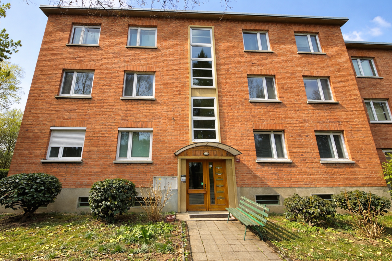 330EB688-301A-4745-BC7A-B8DC86EA1501